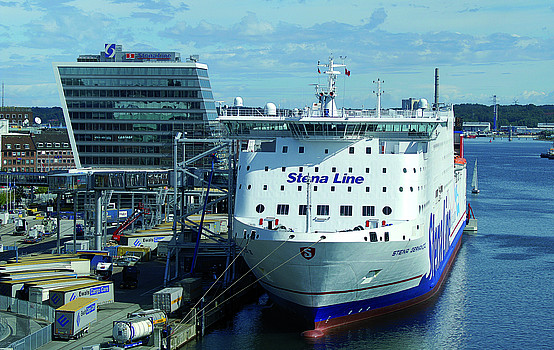 Schwedenkai im Kieler Hafen