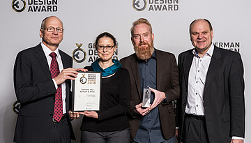 Die glücklichen Gewinner (v.l.n.r.): Benno Reetz (Kieback&Peter), Stefanie Zürn, Nils Clark-Bernhard, Joern Kowalewski (macio).