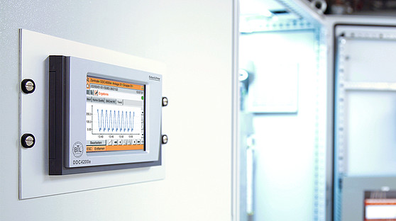 Ein DDC4000-Schaltschrank Die Automationsstation DDC4200e in einem Schaltschrank verbaut